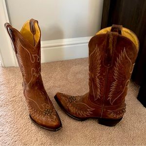 Gorgeous Idyllwind Boots, worn once!